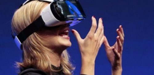 Facebook建社交VR团队 Oculus应用超200